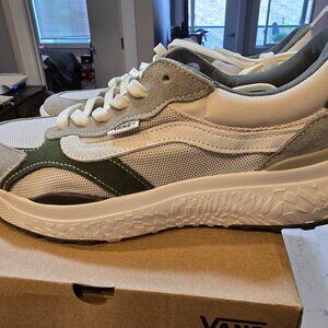 VANS UltraRange Neo VR3 Men's Shoes Light Brown VN000CWEBH1 Size 12 Hiking NEW